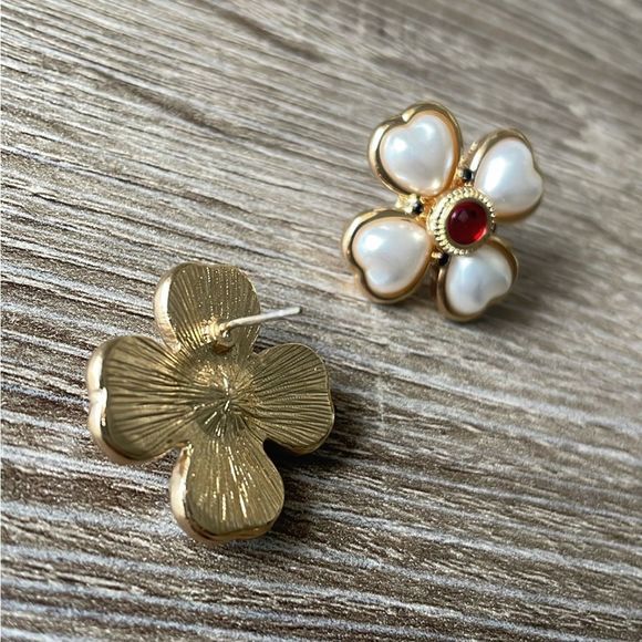 Italian vintage style earrings A35 - Picture 4 of 4